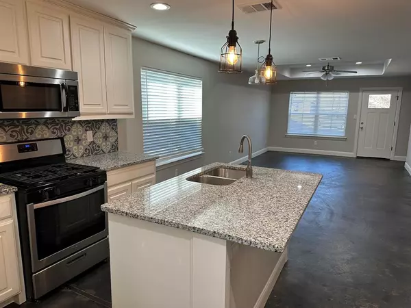 Denison, TX 75021,428 E Nelson Street