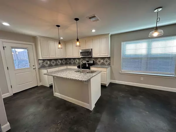 Denison, TX 75021,428 E Nelson Street