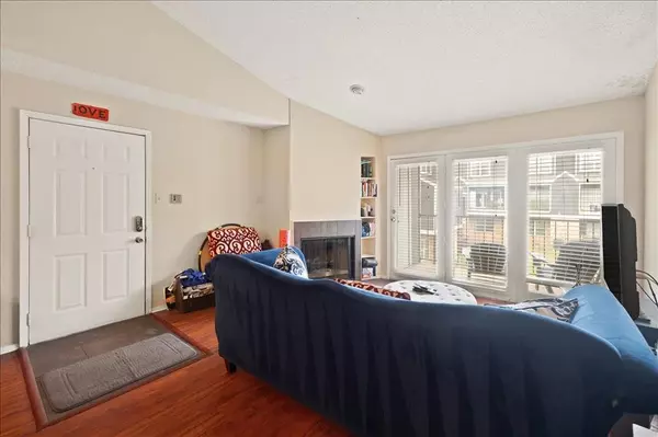 Dallas, TX 75211,1441 Westmount Avenue #211