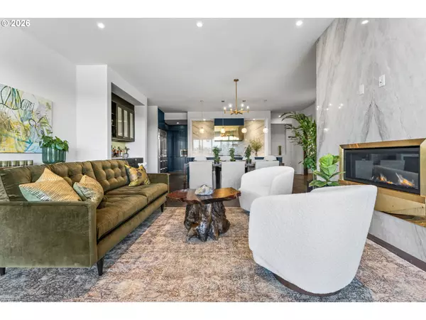 Lake Oswego, OR 97034,21 D AVE #3