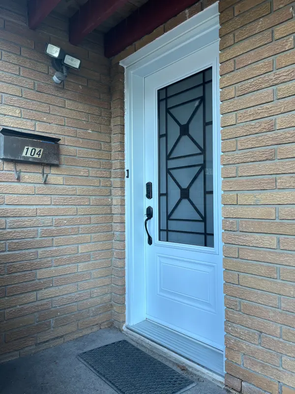 Toronto C15, ON M2H 2N1,104 Mentor BLVD #Basement