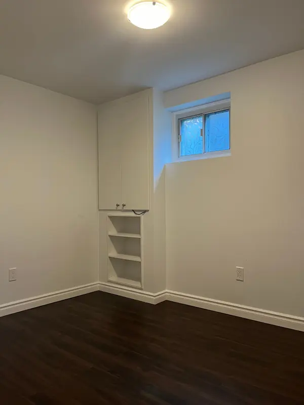 Toronto C15, ON M2H 2N1,104 Mentor BLVD #Basement