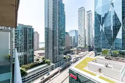 Toronto C01, ON M5E 1Z8,18 Yonge ST #2014