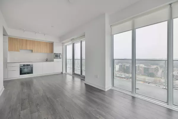 Toronto C13, ON M3C 0R1,50 O'neill RD #1002