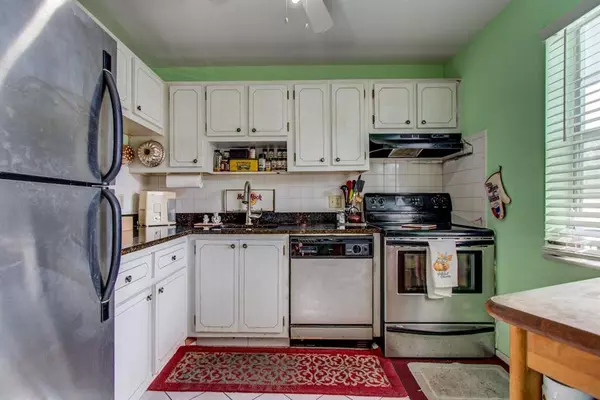 Margate, FL 33063,7867 Golf Circle Dr #108