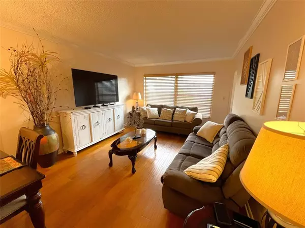 Margate, FL 33063,7837 Golf Circle Dr #206