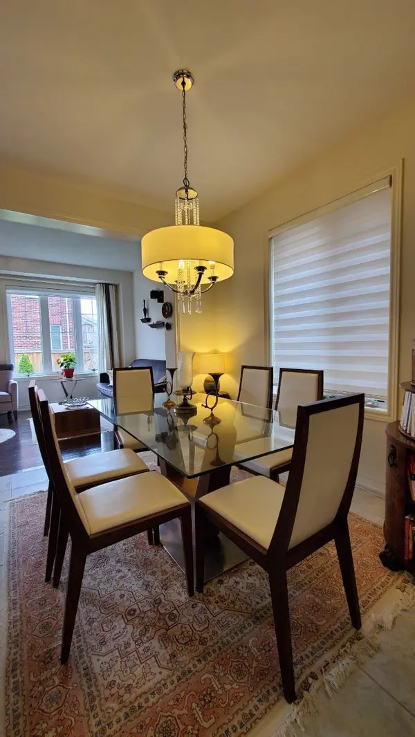 Aurora, ON L4G 0V9,19 Chouinard WAY ##Main&2nd