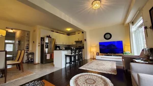 19 Chouinard WAY ##Main&2nd, Aurora, ON L4G 0V9