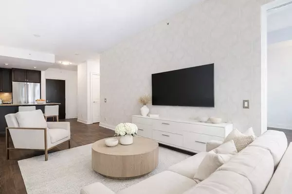 Oakville, ON L6L 0E1,11 Bronte RD #422