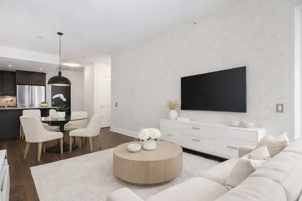 Oakville, ON L6L 0E1,11 Bronte RD #422