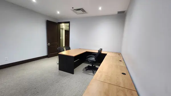 Halton Hills, ON L7G 0C6,15 Brownridge RD #5-2