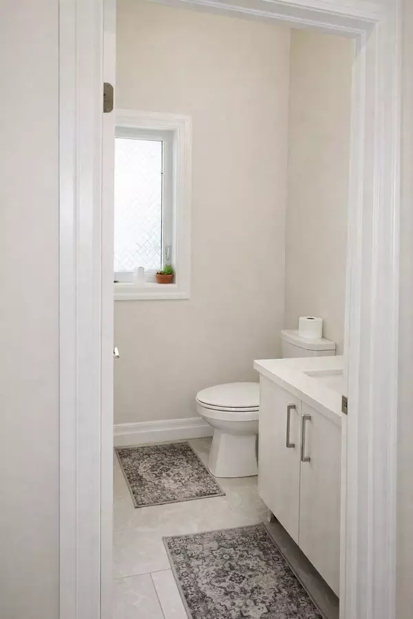 London South, ON N6L 0A8,2949 Biddulph ST #Upper