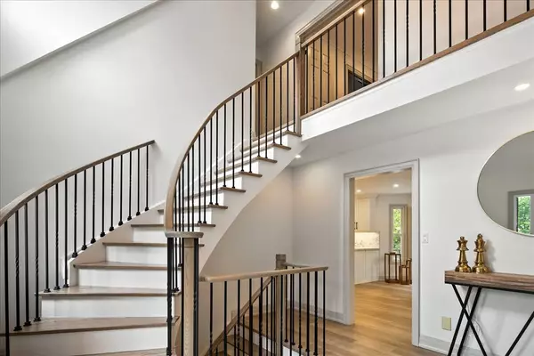 Puslinch, ON N0B 2C0,29 Currie DR