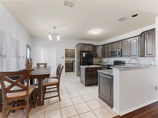 Waxahachie, TX 75165,203 Stampede Street