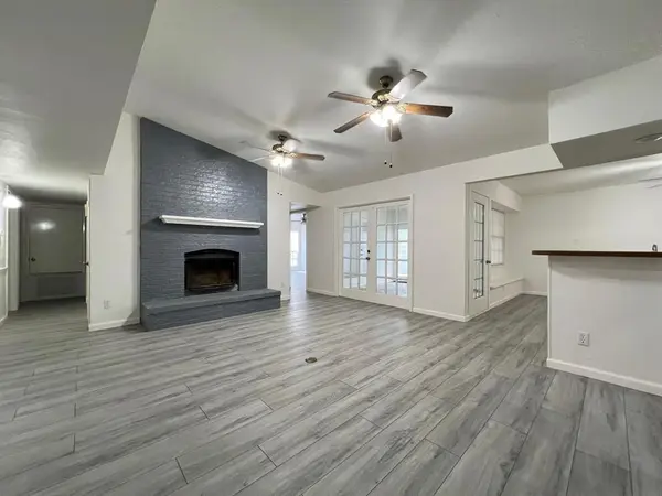 Grand Prairie, TX 75052,509 Chestnut Drive