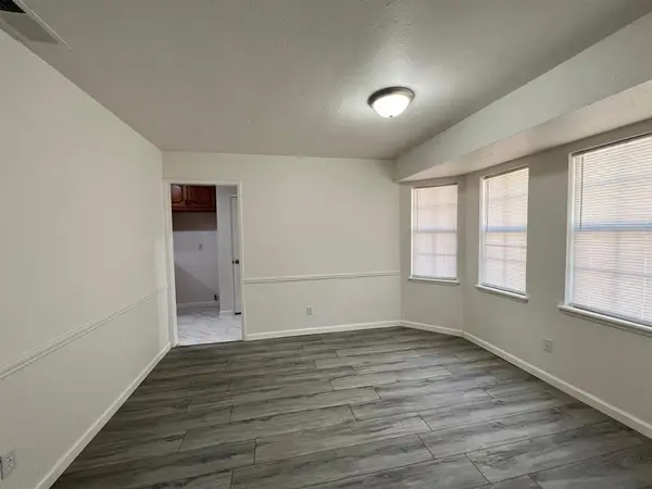 Grand Prairie, TX 75052,509 Chestnut Drive