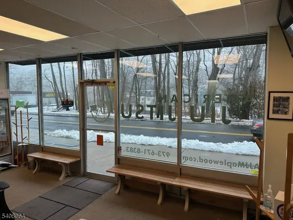 534 Valley St, Maplewood Twp., NJ 07040