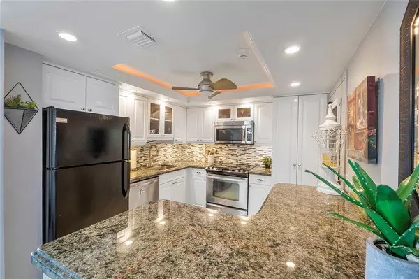 Lauderdale By The Sea, FL 33062,2000 S Ocean Blvd #9 F