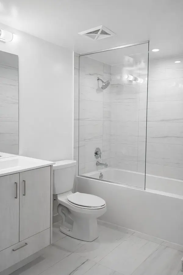 Toronto C08, ON M5A 0K9,180 Front ST E #3115