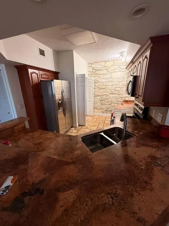 Aventura, FL 33160,Address not disclosed