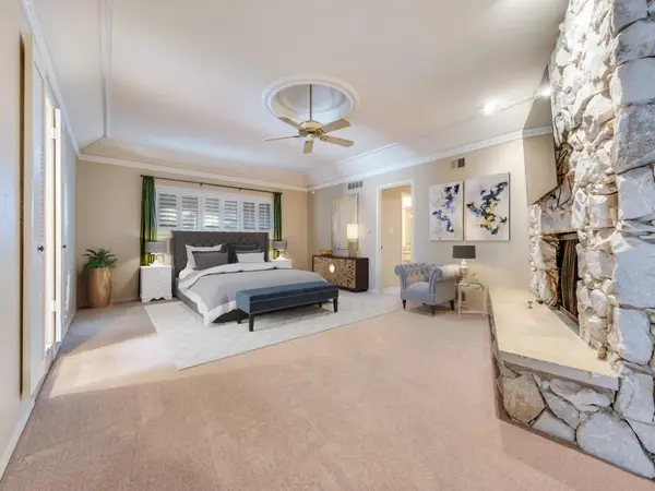 Dallas, TX 75243,9141 Loma Vista Drive