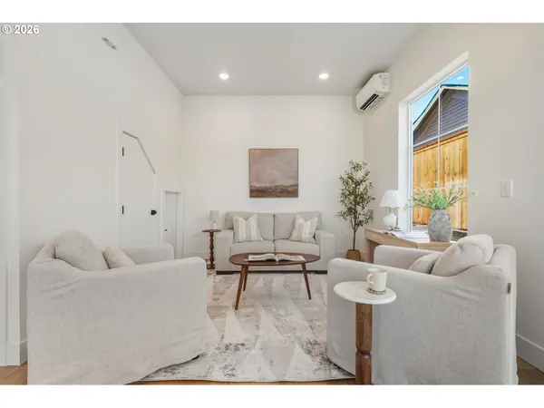 Portland, OR 97206,7334 SE BYBEE BLVD #1