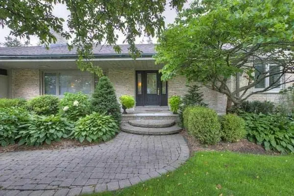 Ajax, ON L1T 2Y8,26 Sherwood RD E