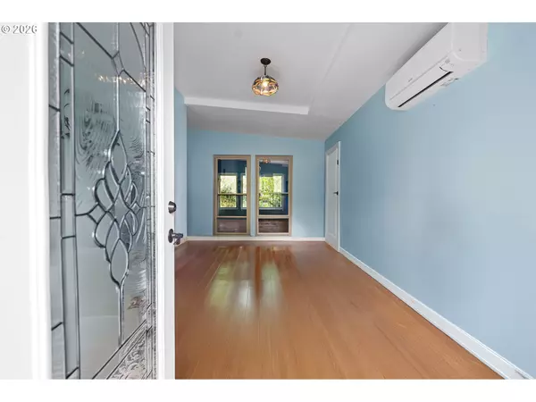 Astoria, OR 97103,404 CHINOOK AVE