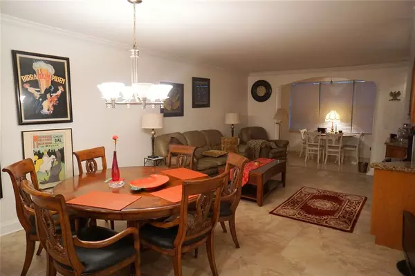 Lauderdale Lakes, FL 33311,2851 Somerset Dr #103