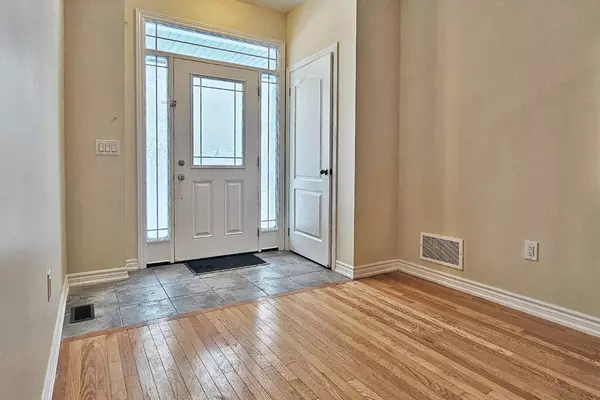 Caledon, ON L7C 4H2,19 Glasson LN