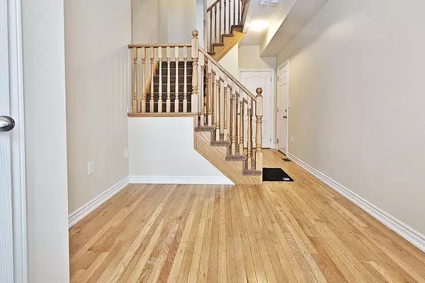 Caledon, ON L7C 4H2,19 Glasson LN