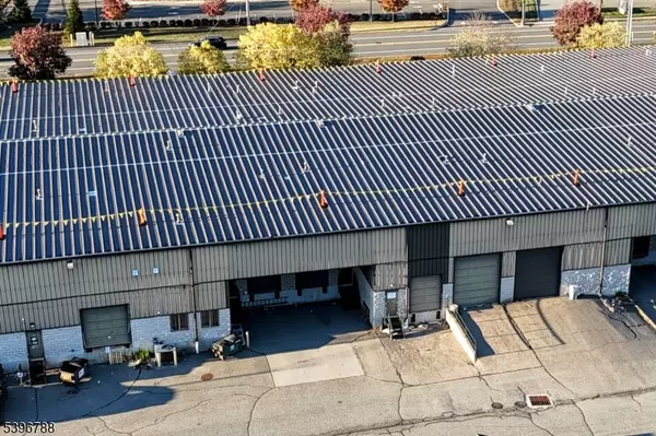 Pequannock Twp., NJ 07444,230 W Parkway, Unit 8