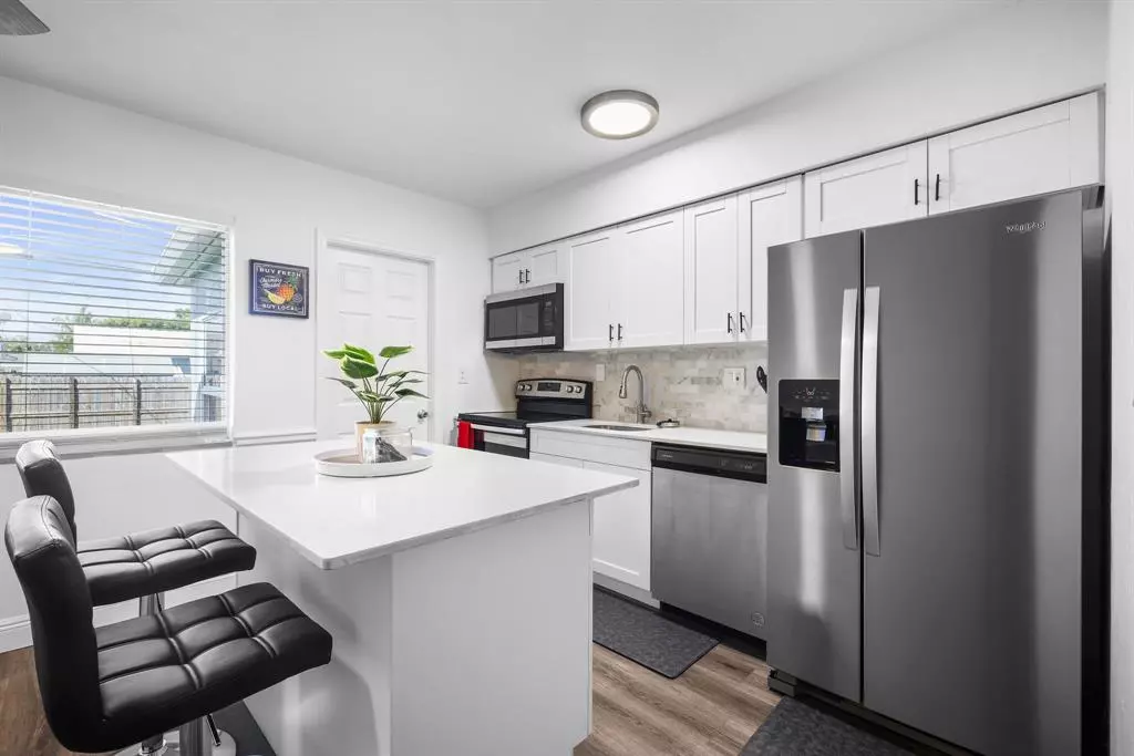 Pompano Beach, FL 33064,3761 NE 14th Ave