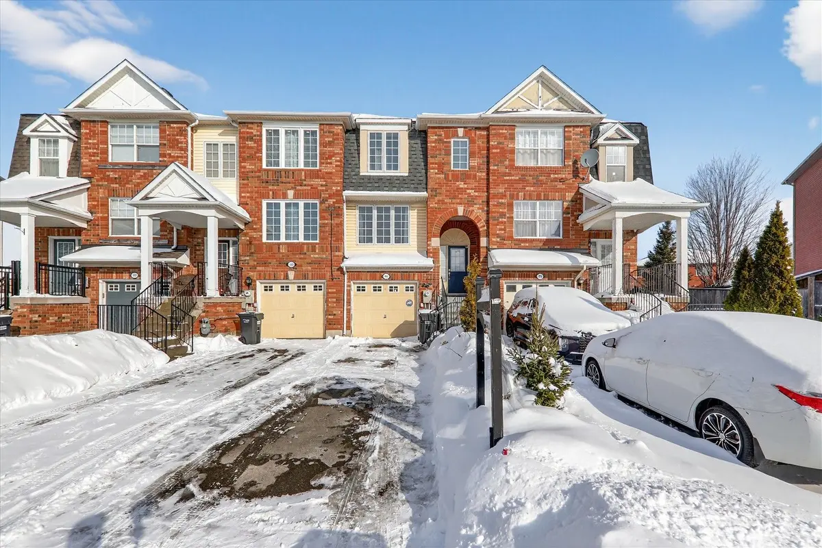 Brampton, ON L6X 5A6,111 Dunlop CT