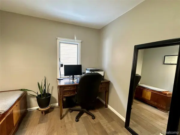 West Bloomfield, MI 48324,3584 Ashview ST