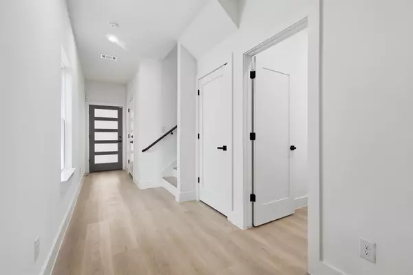 Dallas, TX 75215,2530 Lowery Street