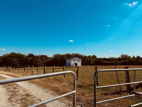 Trenton, TX 75490,497 County Road 4642