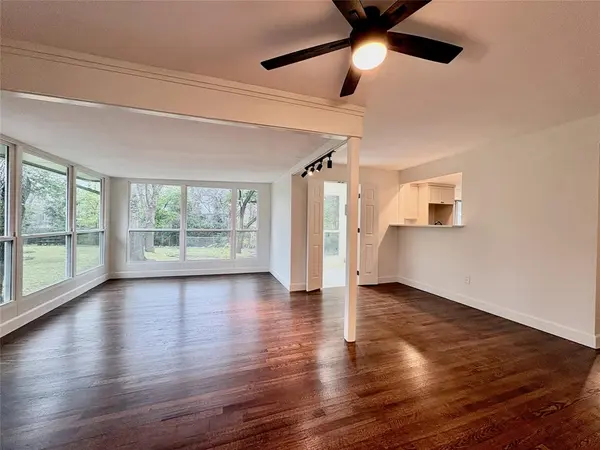 Dallas, TX 75228,9762 Twin Creek Drive