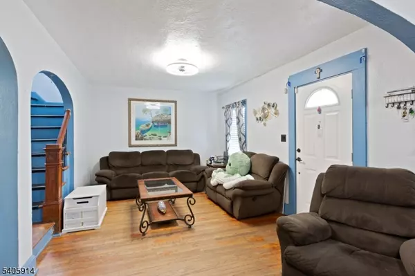 Paterson City, NJ 07514,276 E 26Th St