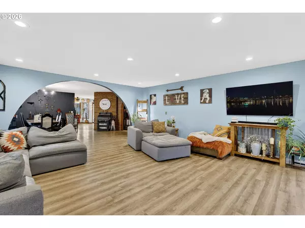 Eagle Creek, OR 97022,23739 SE BONNIE LURE DR