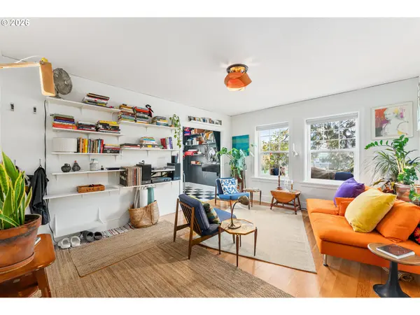 20 NW 16TH AVE #215, Portland, OR 97209