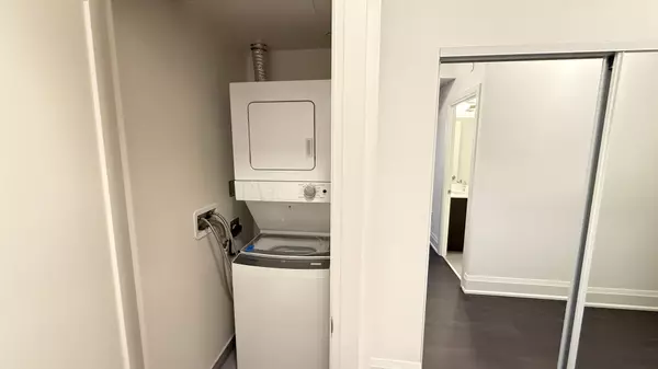 Toronto C06, ON M3H 0G5,700 Sheppard AVE W #804