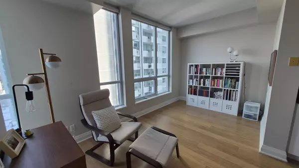 Toronto C10, ON M4S 0A2,83 Redpath AVE #703