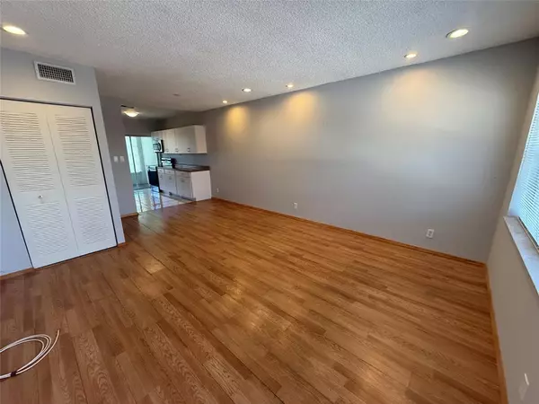 Margate, FL 33063,7600 NW 4th Pl #205