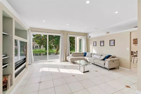 Coral Springs, FL 33071,659 NW 88th Dr