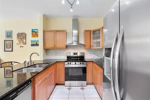 Coral Springs, FL 33071,659 NW 88th Dr