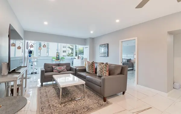 Fort Lauderdale, FL 33301,333 Sunset Drive #105