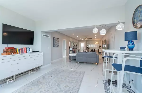 Fort Lauderdale, FL 33301,333 Sunset Drive #105