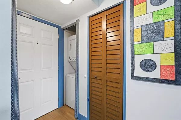 Pompano Beach, FL 33069,2108 S Cypress Bend Dr #504