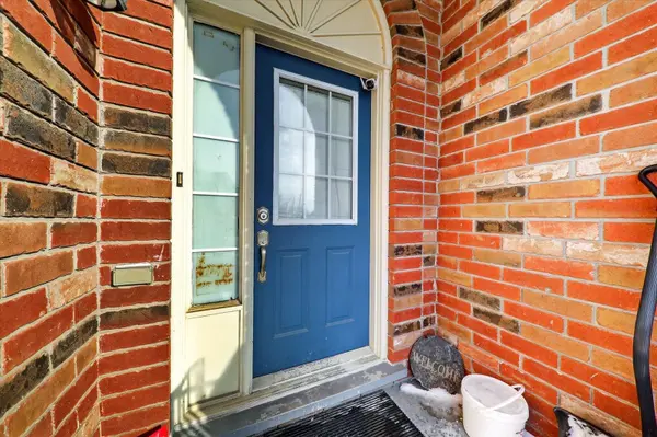 Brampton, ON L6X 5A6,111 Dunlop CT